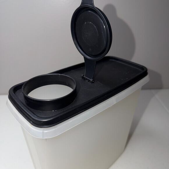 Vintage Tupperware Modular Mates Super Cereal Storer Keeper with Black Lid - Picture 2 of 6